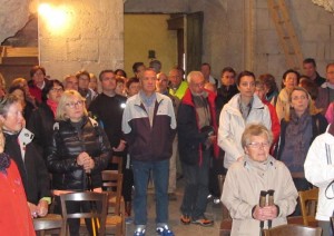 marcheurs_ds église-Ste6Radegonde_30avr17